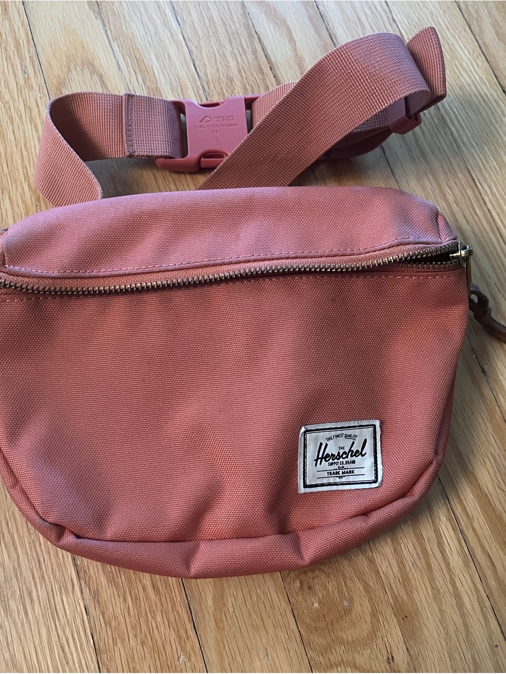 Herschel Supply Co. Pink Waist Bag / Fanny Pack - Picture 1 of 2